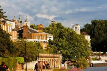 Best River Walks Along Thames and Canals West London 2026