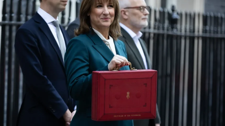London Leaders Urge Rachel Reeves to Scrap Mansion Tax: London 2026