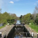 Manhunt Launched After Axe Attack Near Canal in Brentford 2026